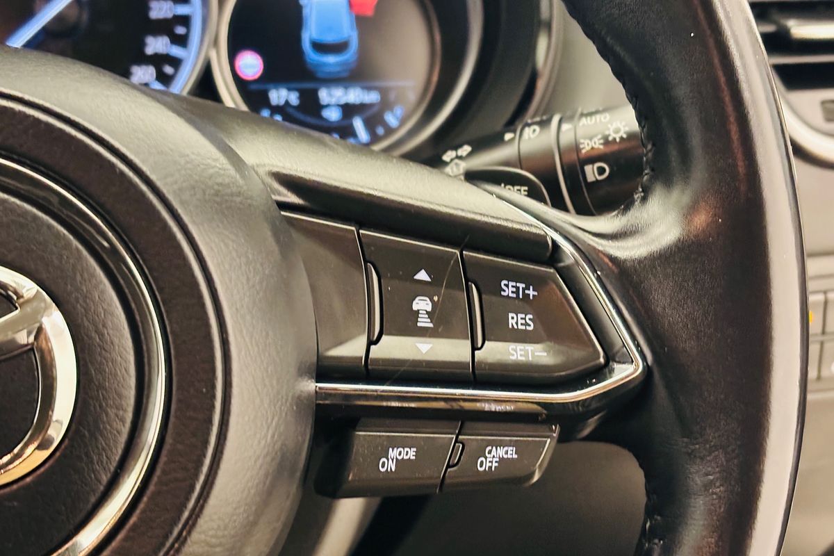 Mazda  M 6AUTO TOURING FWD