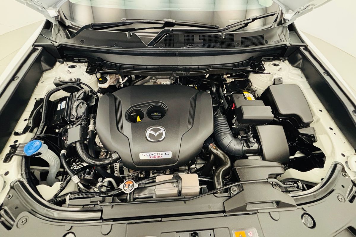 Mazda  M 6AUTO TOURING FWD