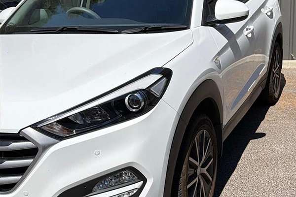 2017 Hyundai Tucson Active TLe thumb-1