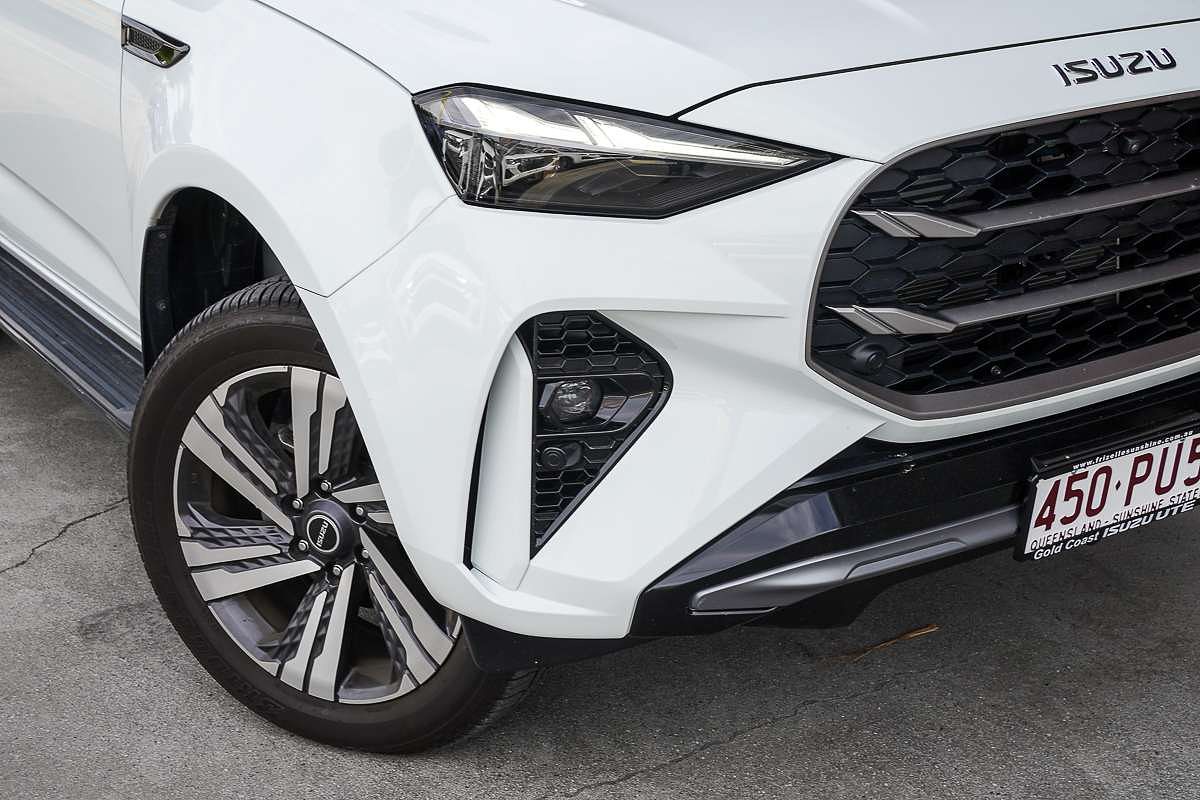 2025 Isuzu MU-X LS-T