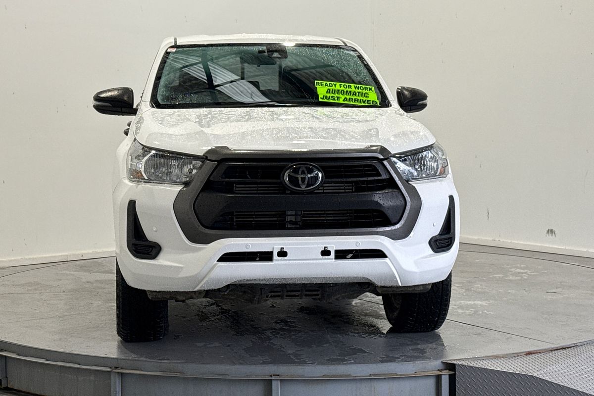 2022 Toyota Hilux SR (4x4) GUN126R 4X4
