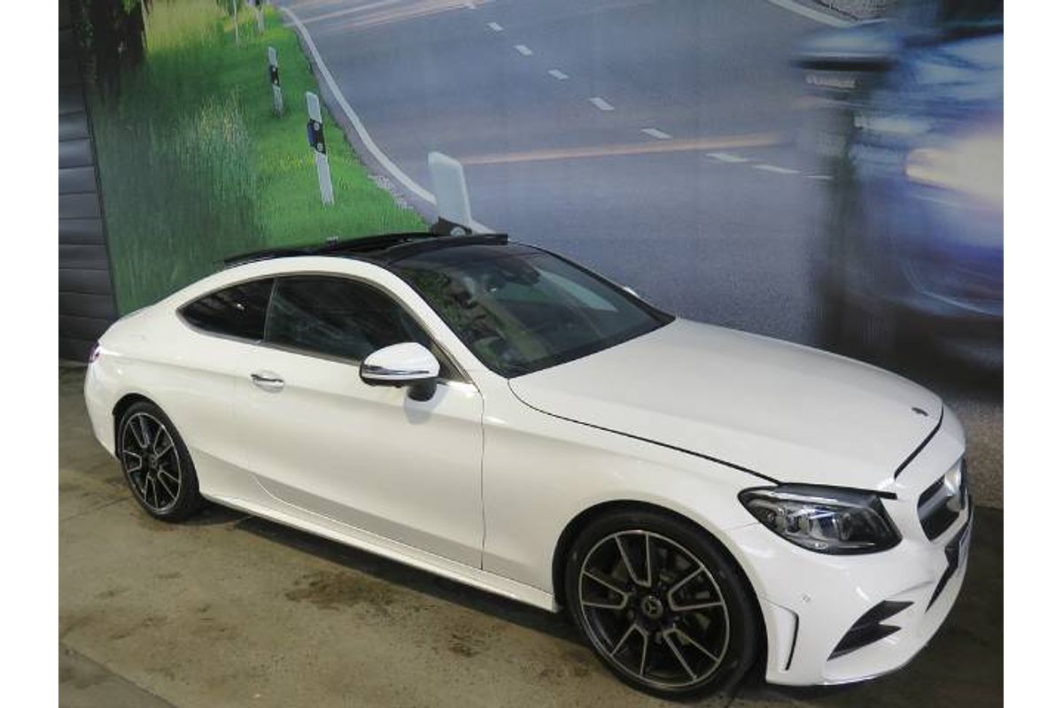 2019 Mercedes-Benz C300