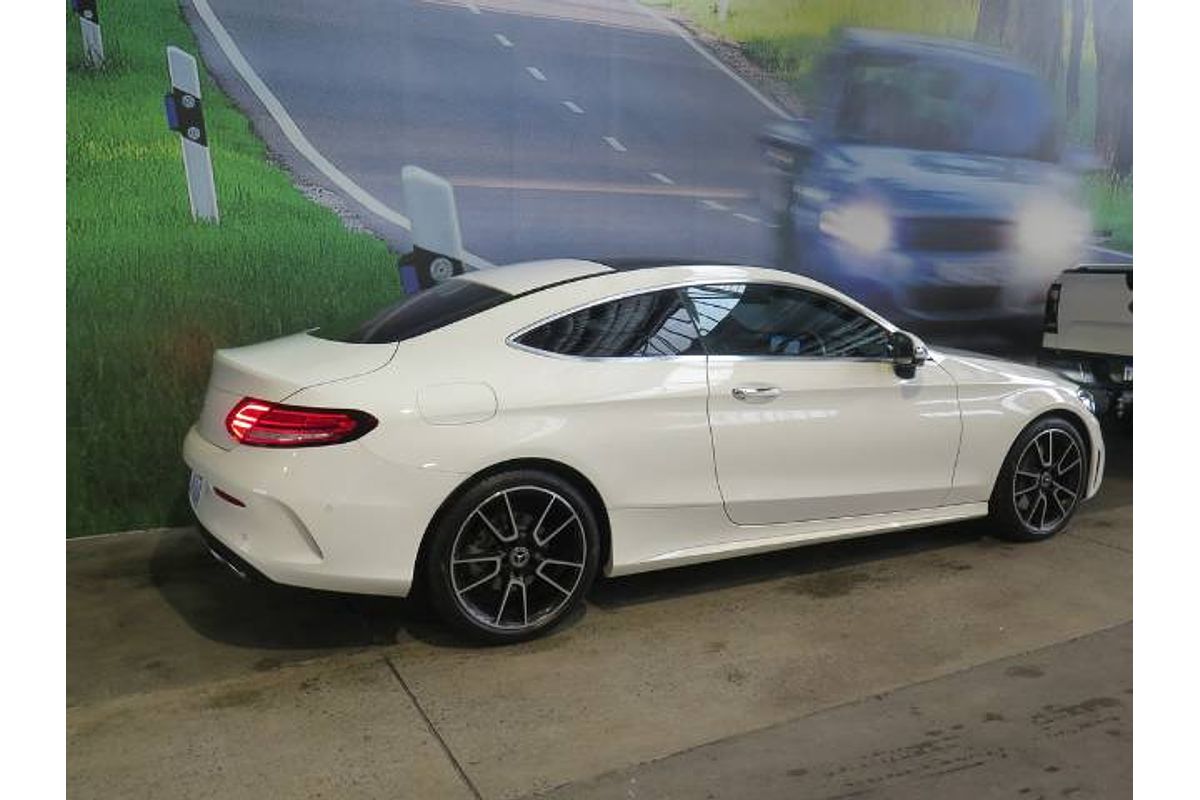 2019 Mercedes-Benz C300