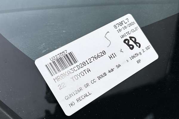 2022 Toyota Hilux SR GUN126R 4X4 thumb-22