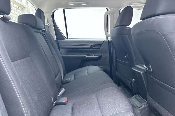 2022 Toyota Hilux SR GUN126R 4X4 thumb-10