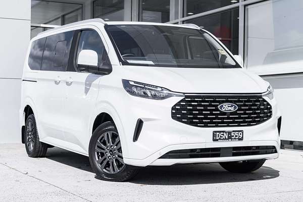 2025 Ford Tourneo Titanium X AV SWB