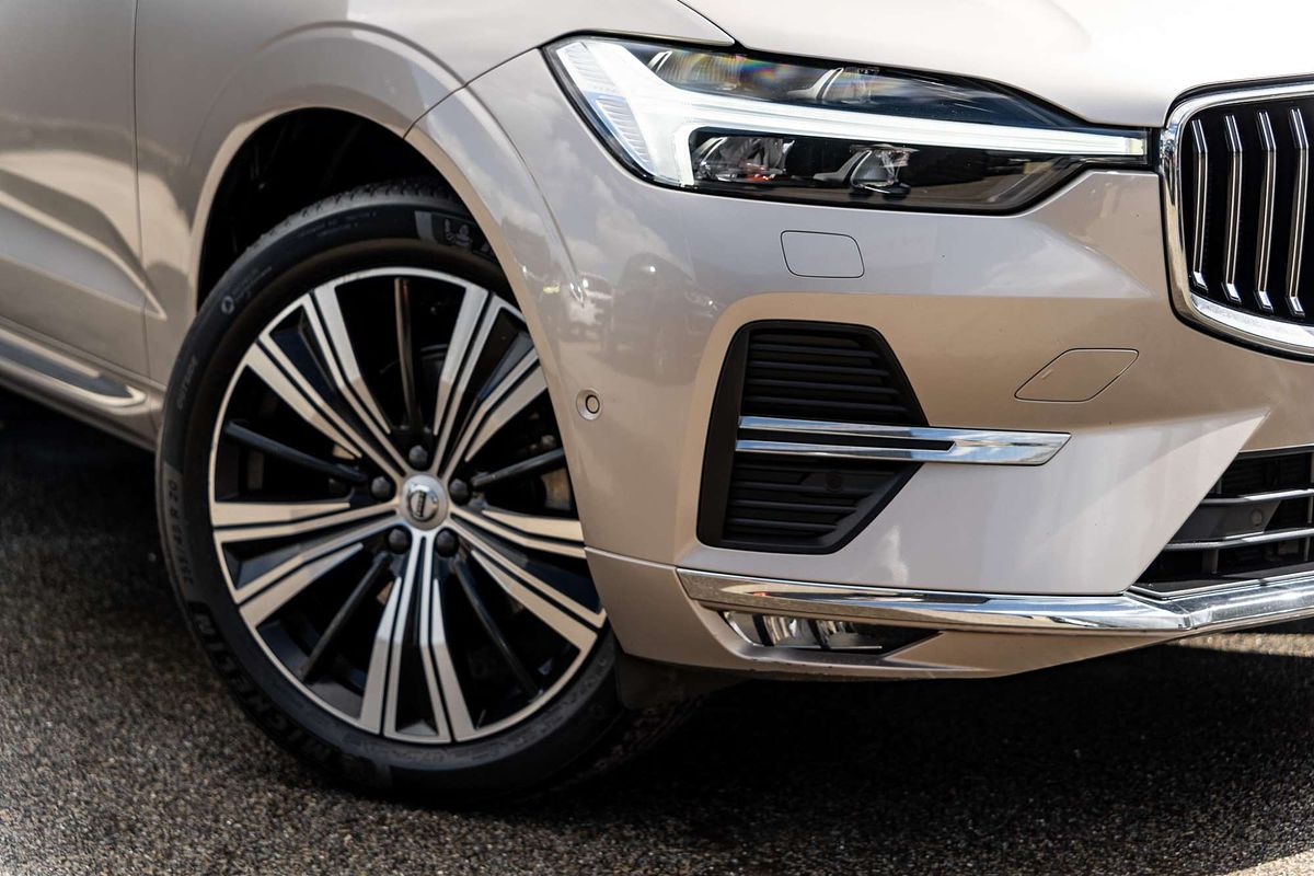 2023 Volvo XC60 Ultimate B5 Bright