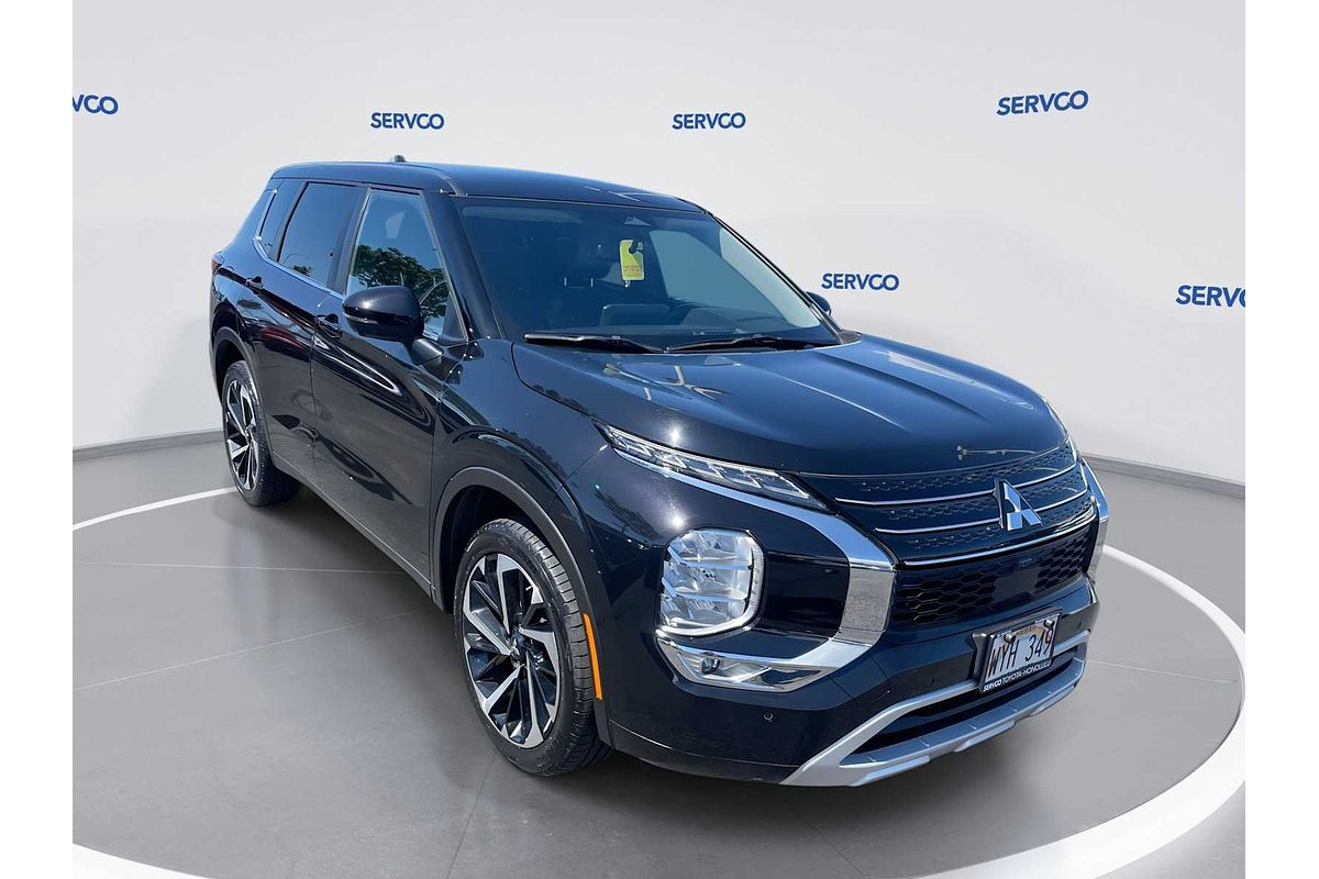2024 Mitsubishi Outlander SE