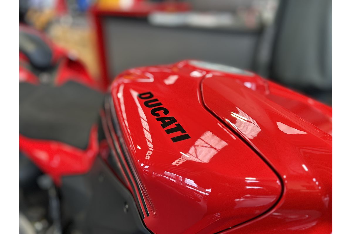 2025 Ducati PANIGALE V2S