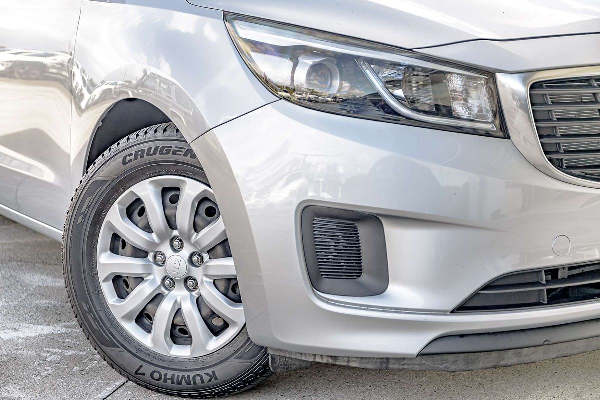 2017 Kia Carnival S YP