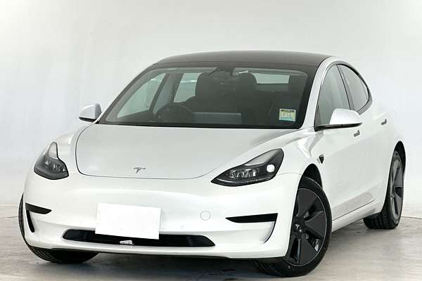 2022 Tesla Model 3 Rear-Wheel Drive