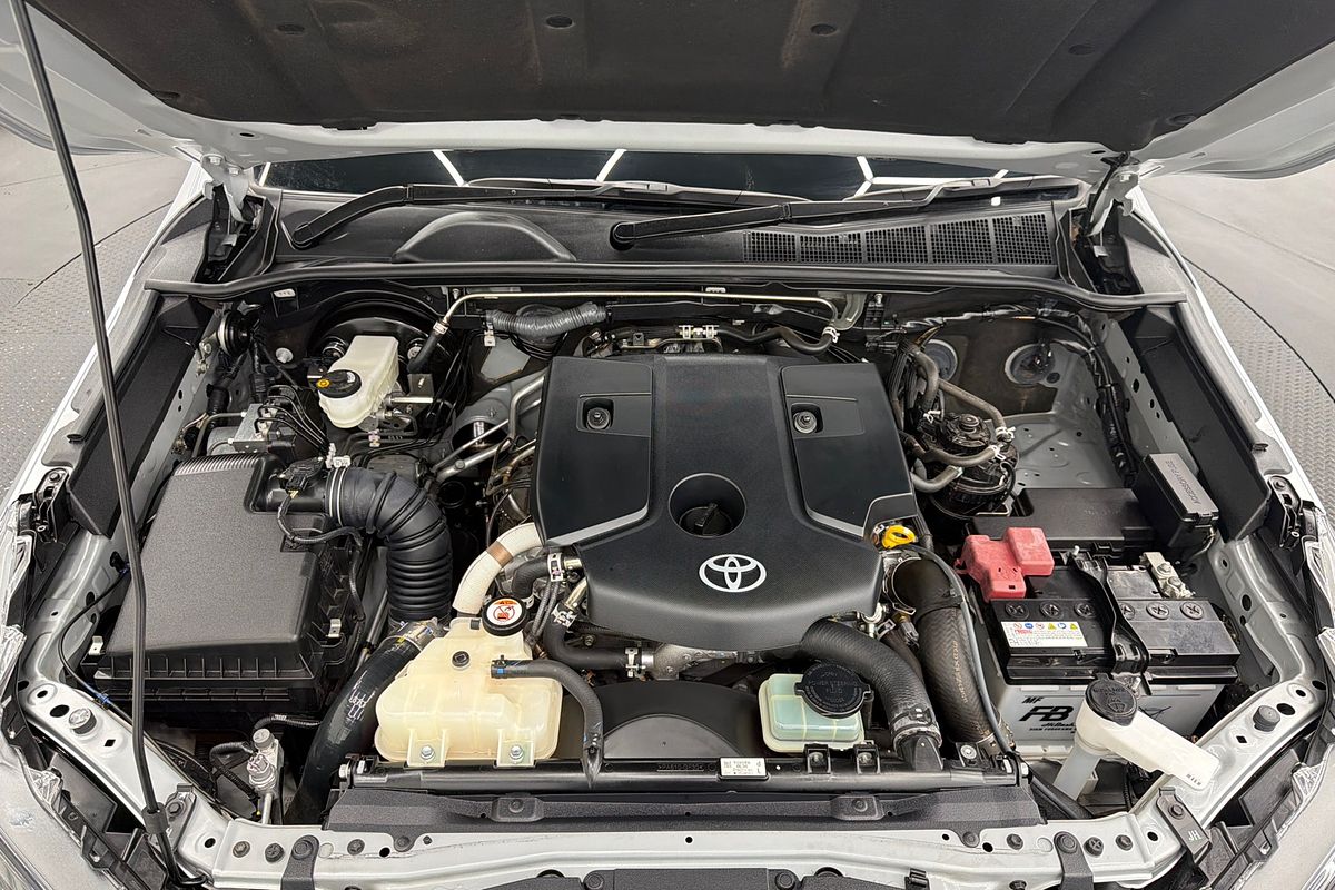 2024 Toyota Hilux SR GUN126R 4X4