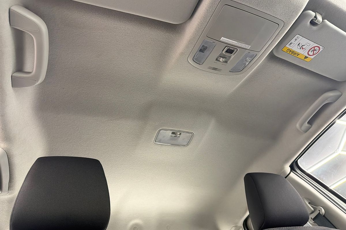 2024 Toyota Hilux SR GUN126R 4X4