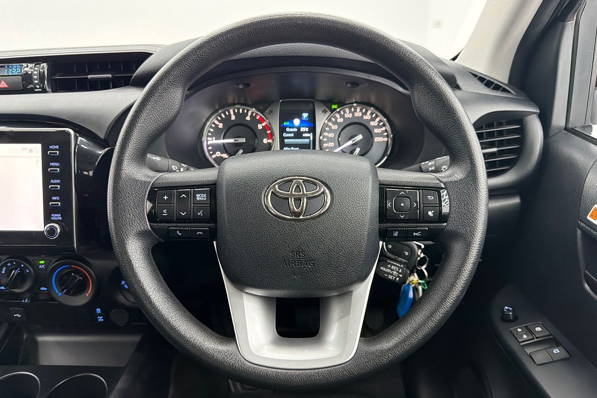 2024 Toyota Hilux SR GUN126R 4X4