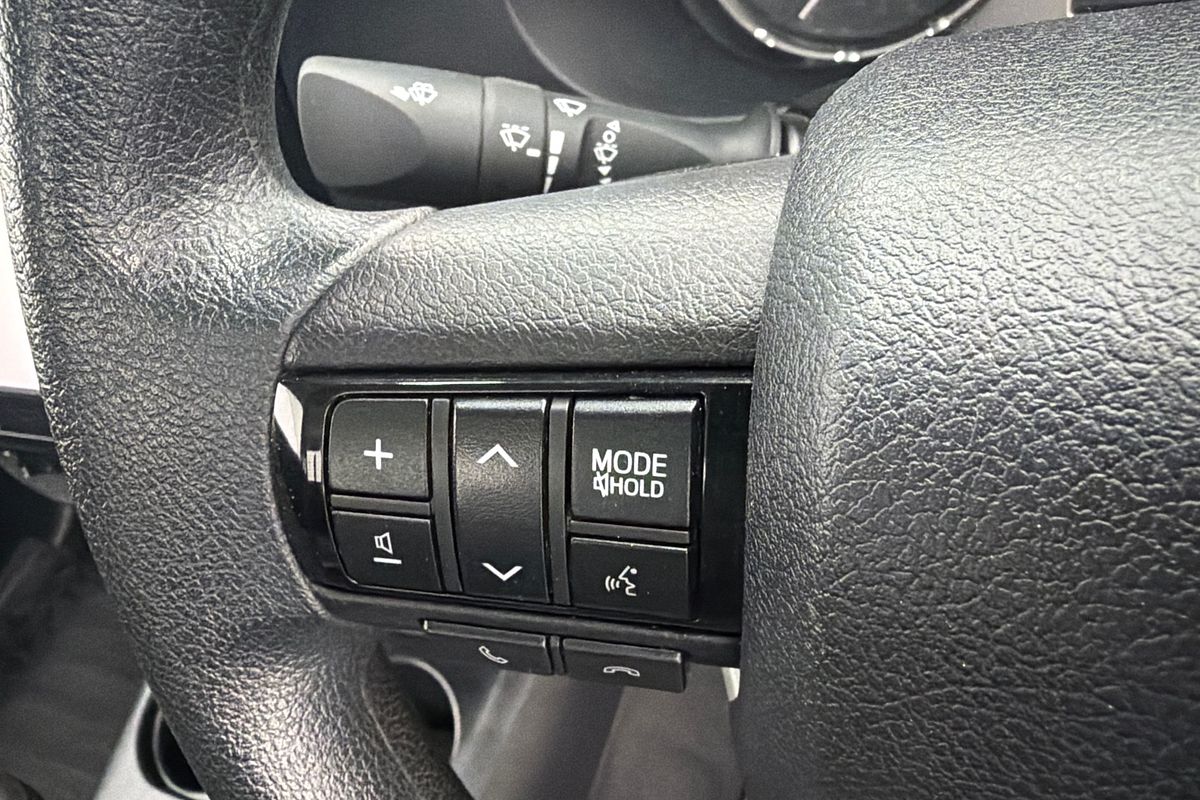 2024 Toyota Hilux SR GUN126R 4X4