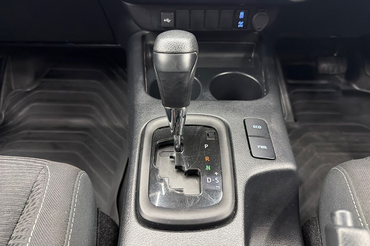 2024 Toyota Hilux SR GUN126R 4X4