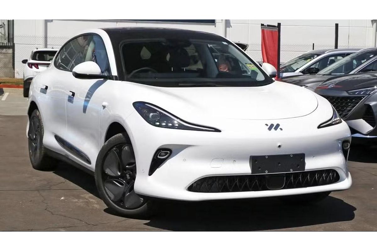 2025 MG IM6 Premium S12L