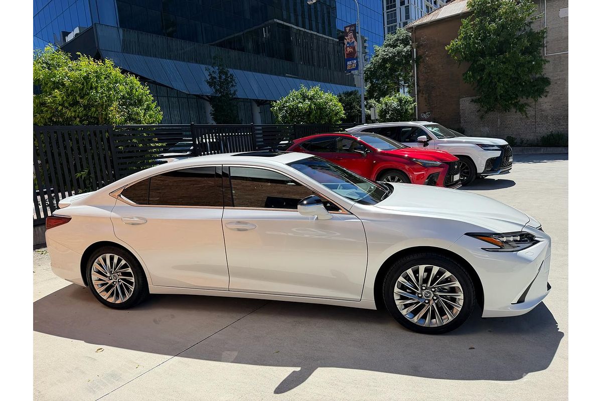 2025 Lexus ES ES300h Sports Luxury AXZH10R