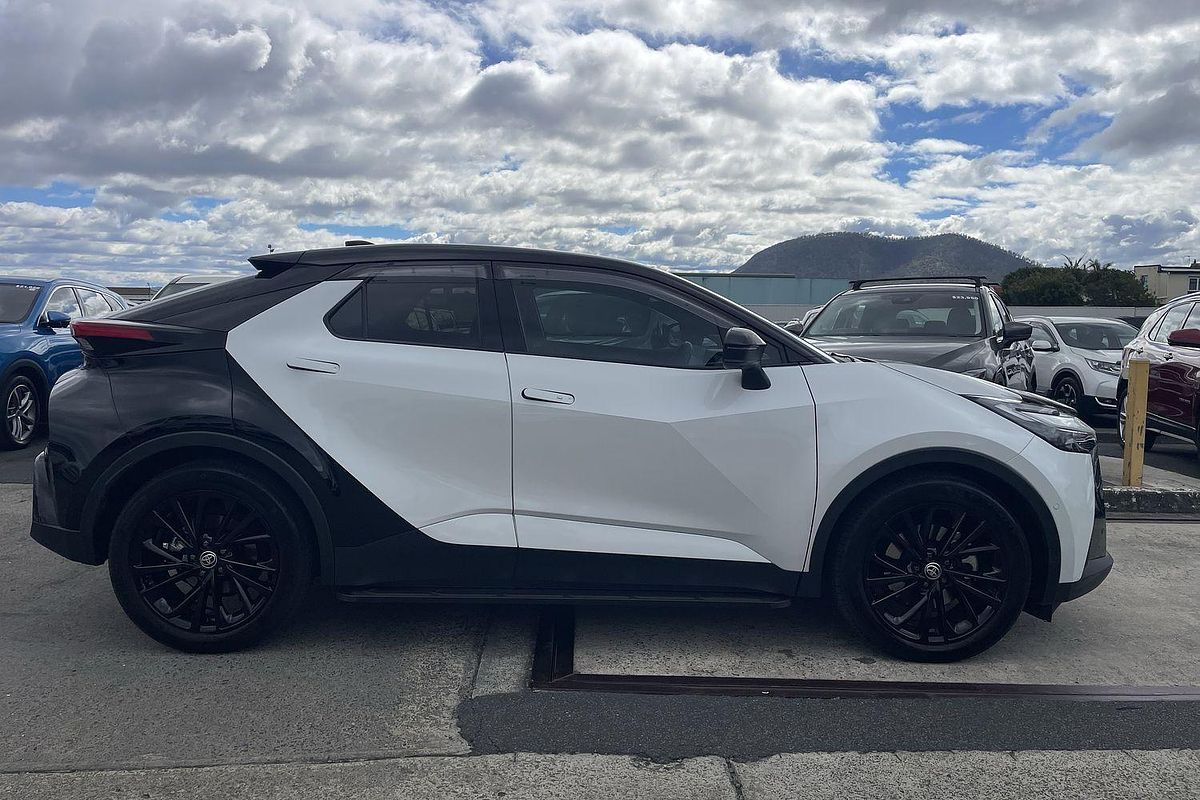 2024 Toyota C-HR GR Sport MAXH25R