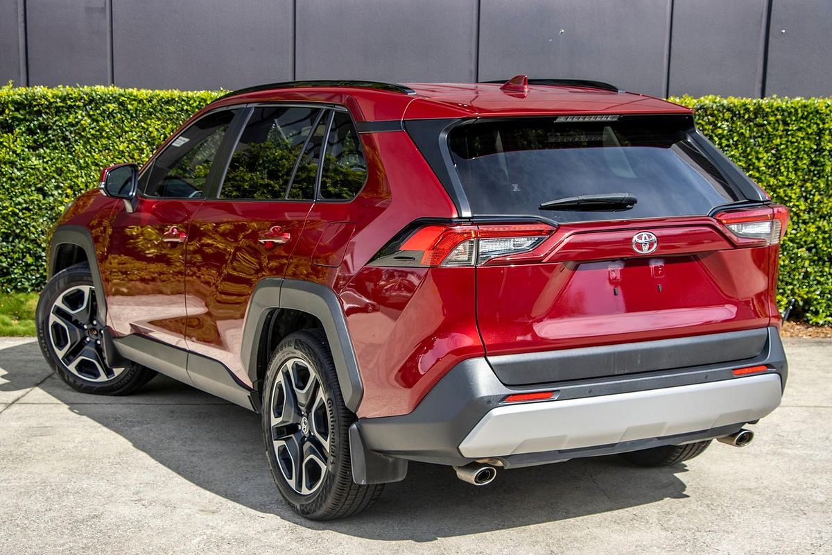 2019 Toyota RAV4 Edge AXAA54R