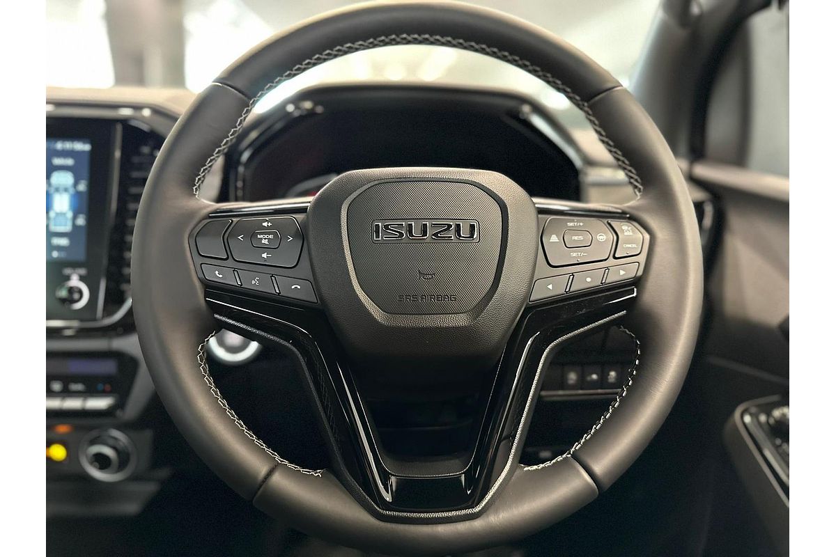 2026 Isuzu D-MAX BLADE 4X4