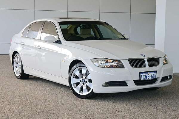 2008 BMW 3 Series 325i E90