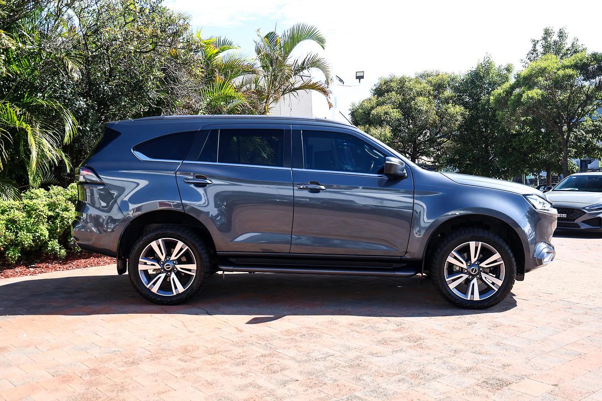 2023 Isuzu MU-X LS-T