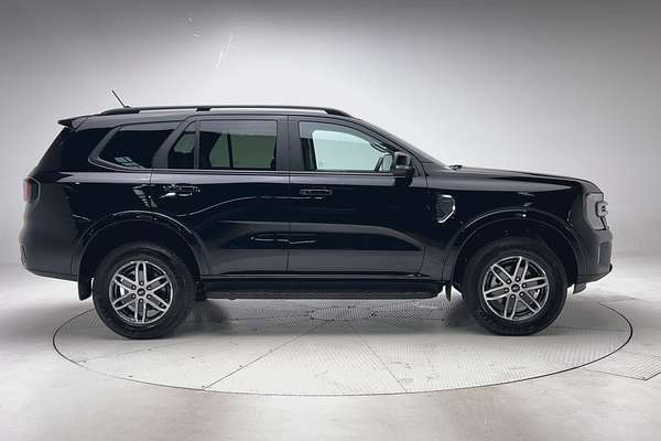 2025 Ford Everest Trend 2.0L thumb-8