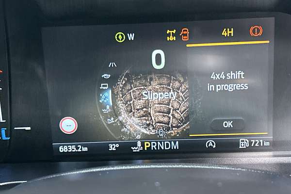 2025 Ford Everest Trend 2.0L thumb-17