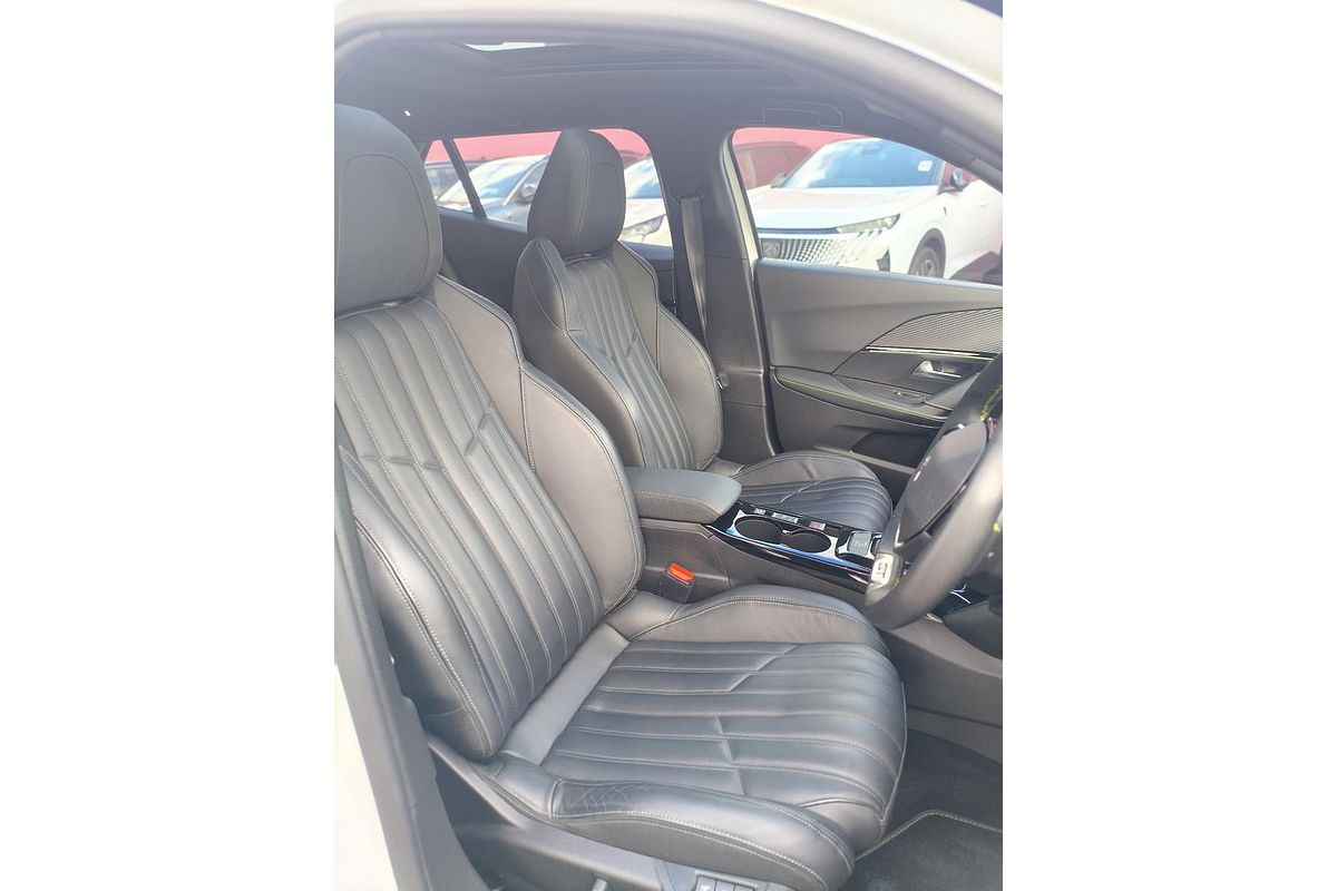 2022 Peugeot 2008 GT P24