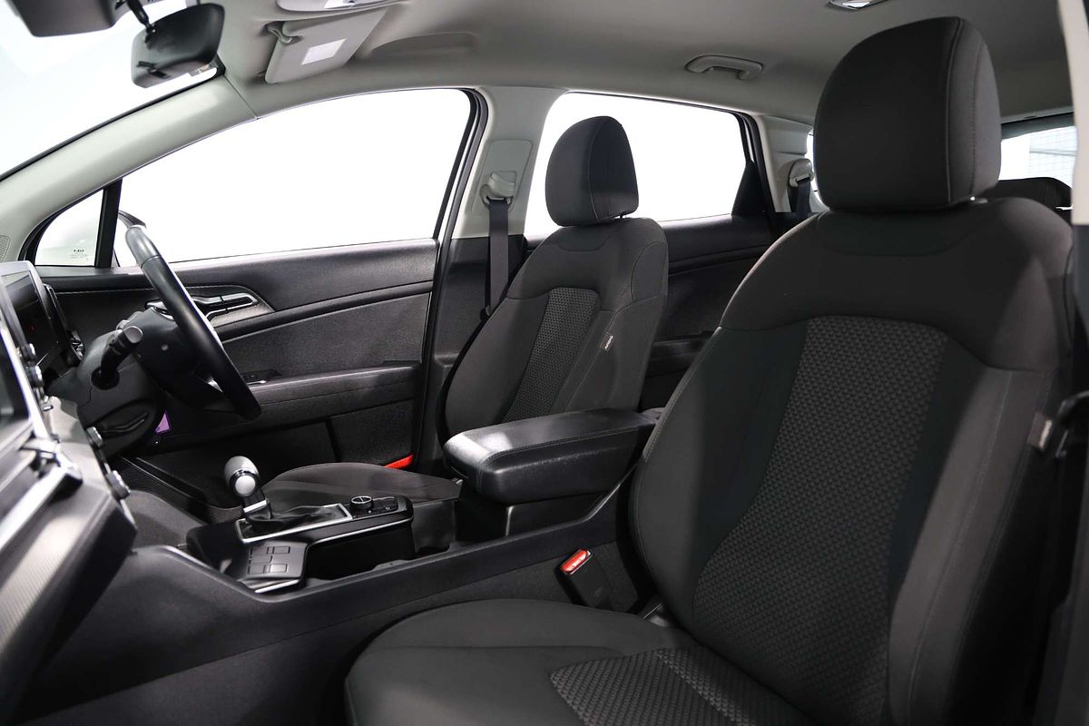 2024 Kia Sportage S NQ5