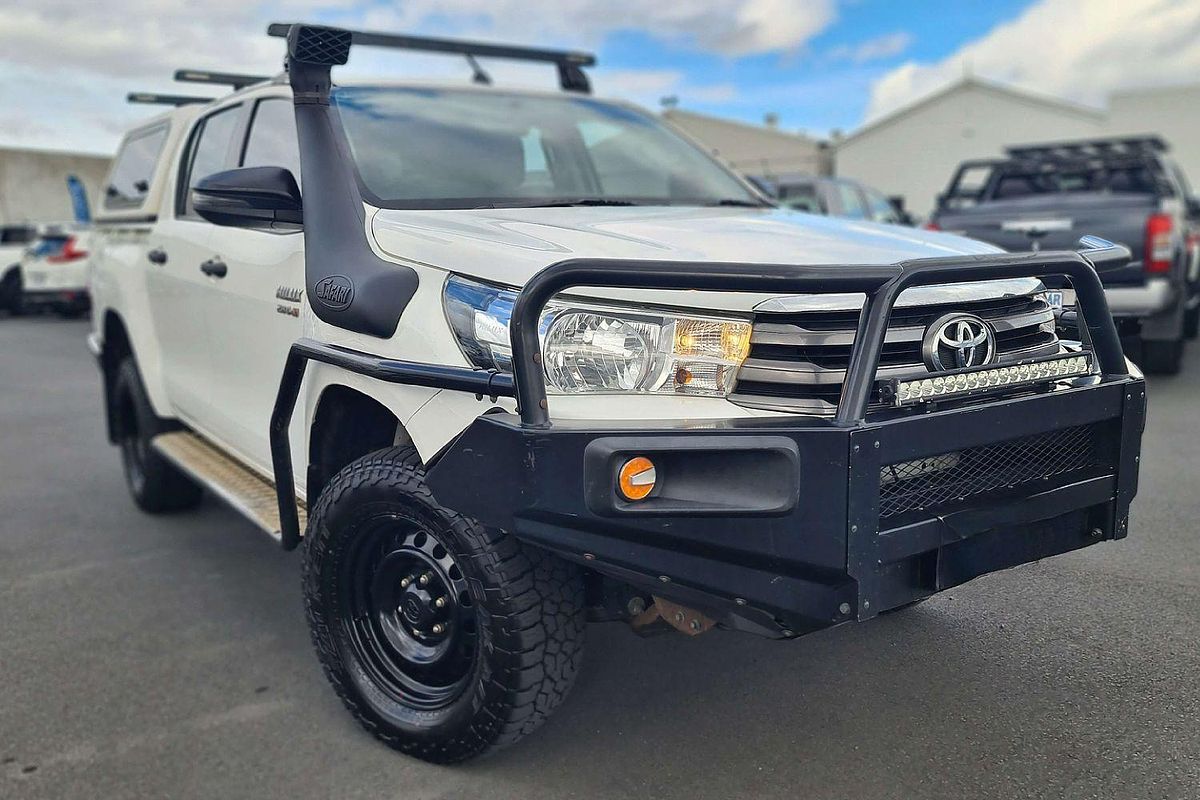 2018 Toyota Hilux SR GUN126R 4X4