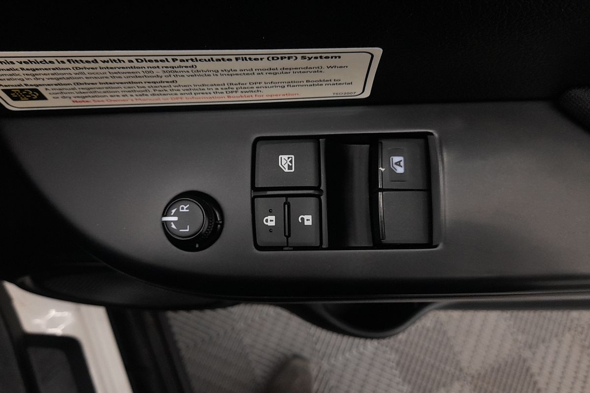 2020 Toyota Hilux SR GUN126R 4X4