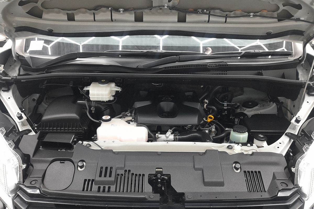 2021 Toyota Hiace GDH300R LWB