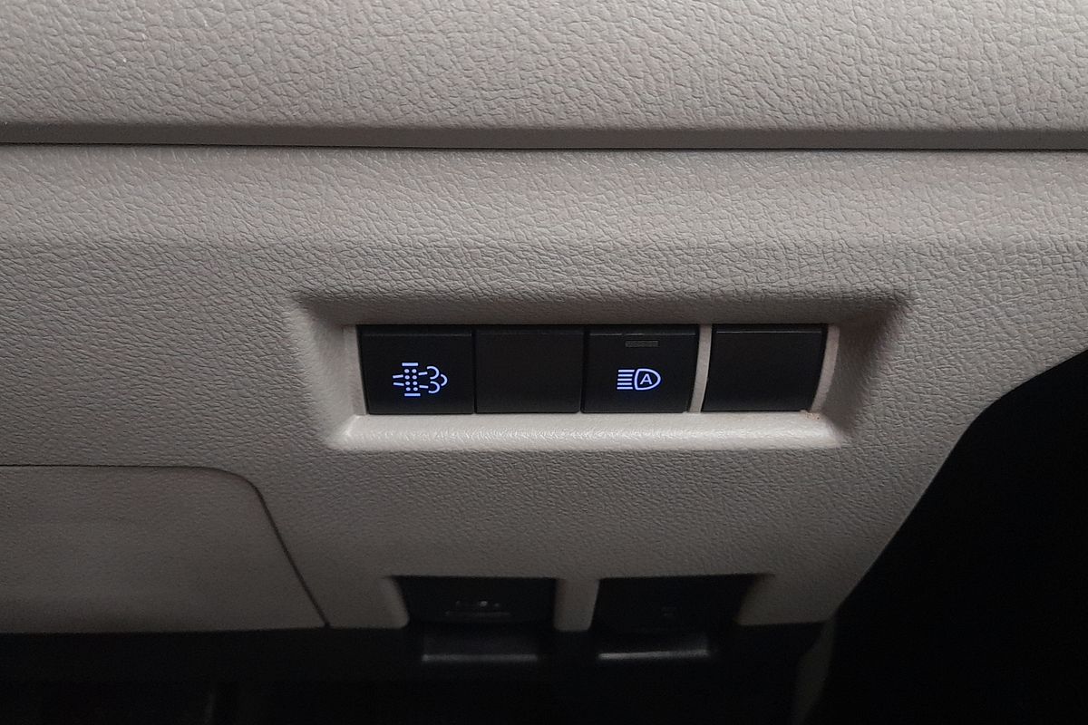 2021 Toyota Hiace GDH300R LWB