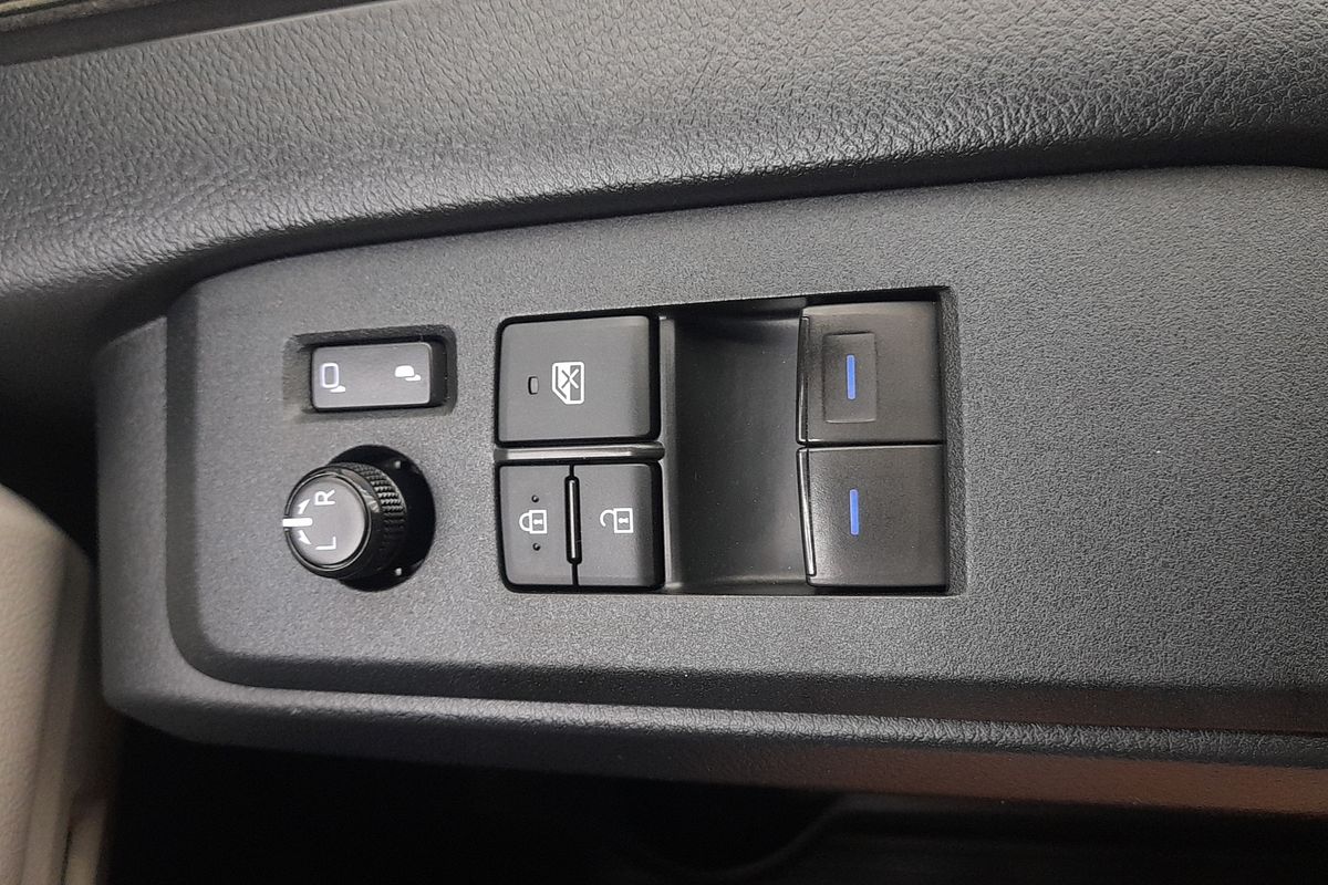 2021 Toyota Hiace GDH300R LWB