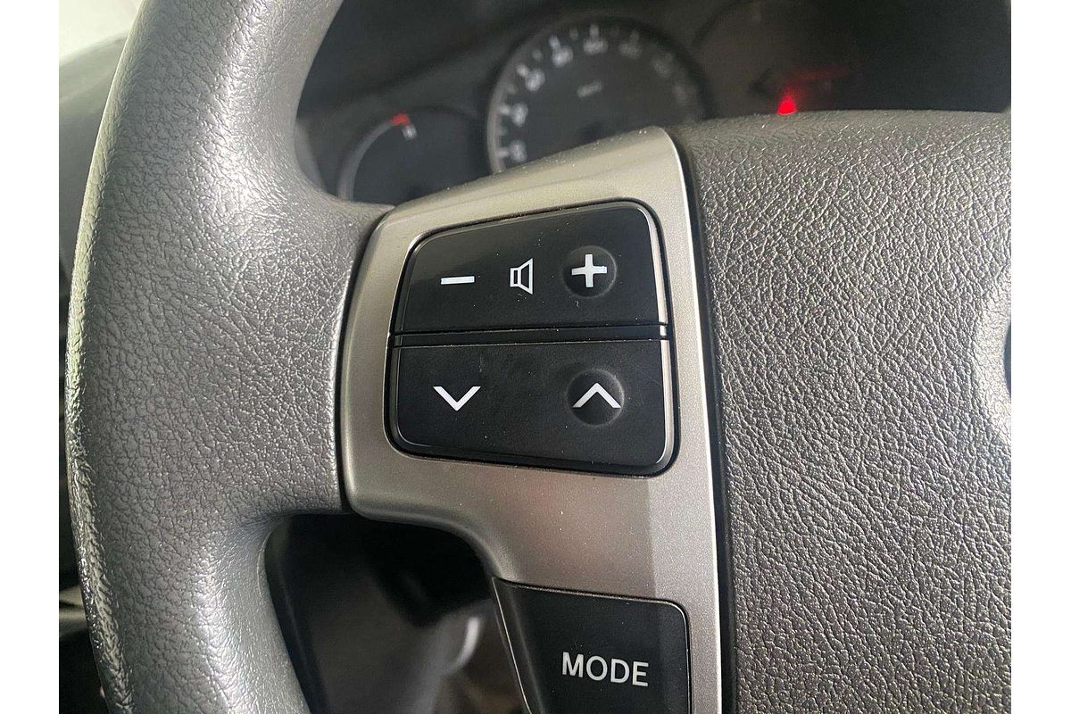 HIACE KDH201R MY16 LWB 3.0L DT4 DIESEL TURBO F/INJ 4 SP AUTOMATIC 4D VAN 