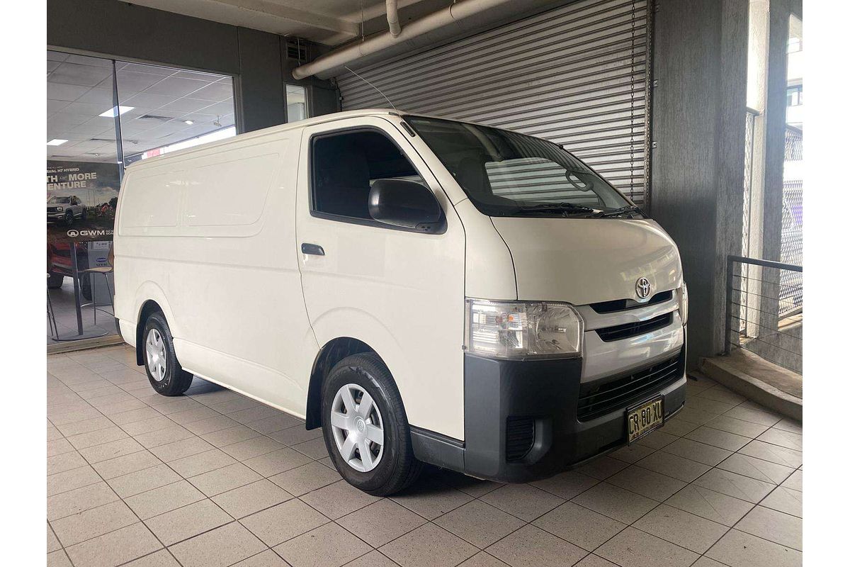 HIACE KDH201R MY16 LWB 3.0L DT4 DIESEL TURBO F/INJ 4 SP AUTOMATIC 4D VAN 