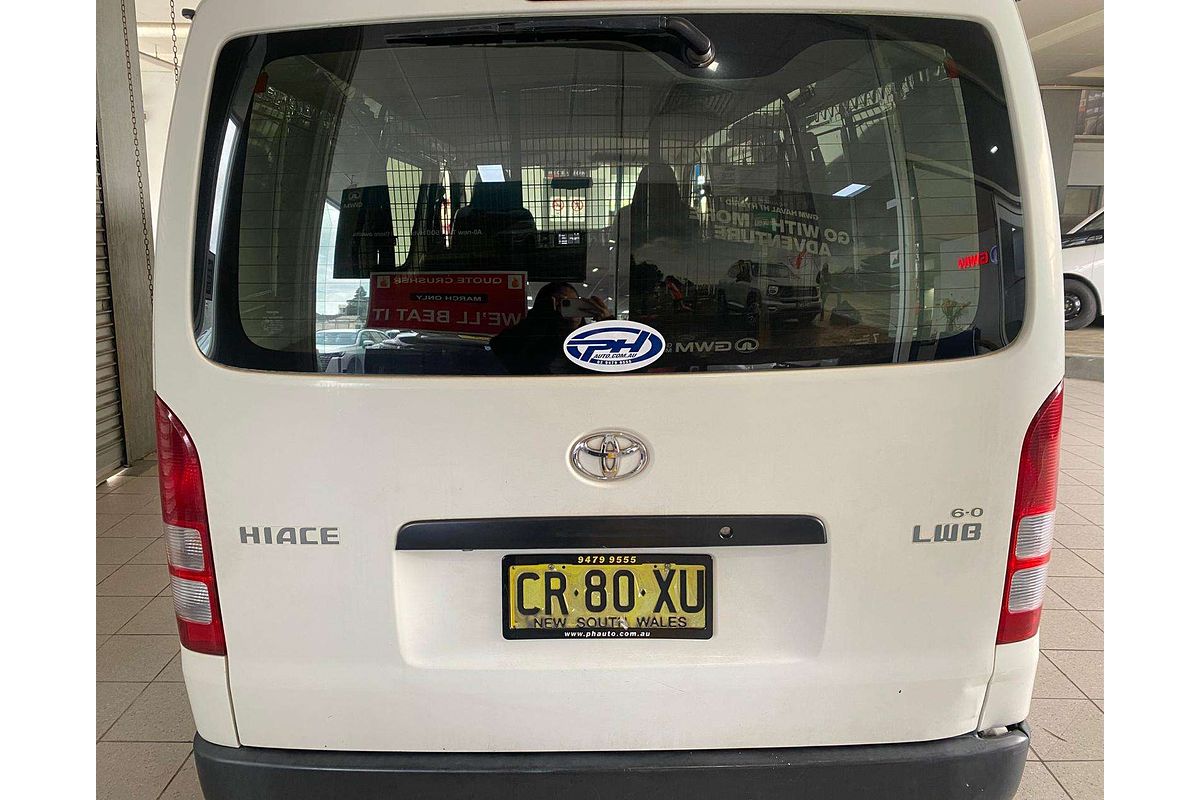 HIACE KDH201R MY16 LWB 3.0L DT4 DIESEL TURBO F/INJ 4 SP AUTOMATIC 4D VAN 