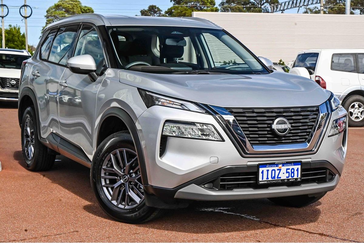 2025 Nissan X-TRAIL ST T33