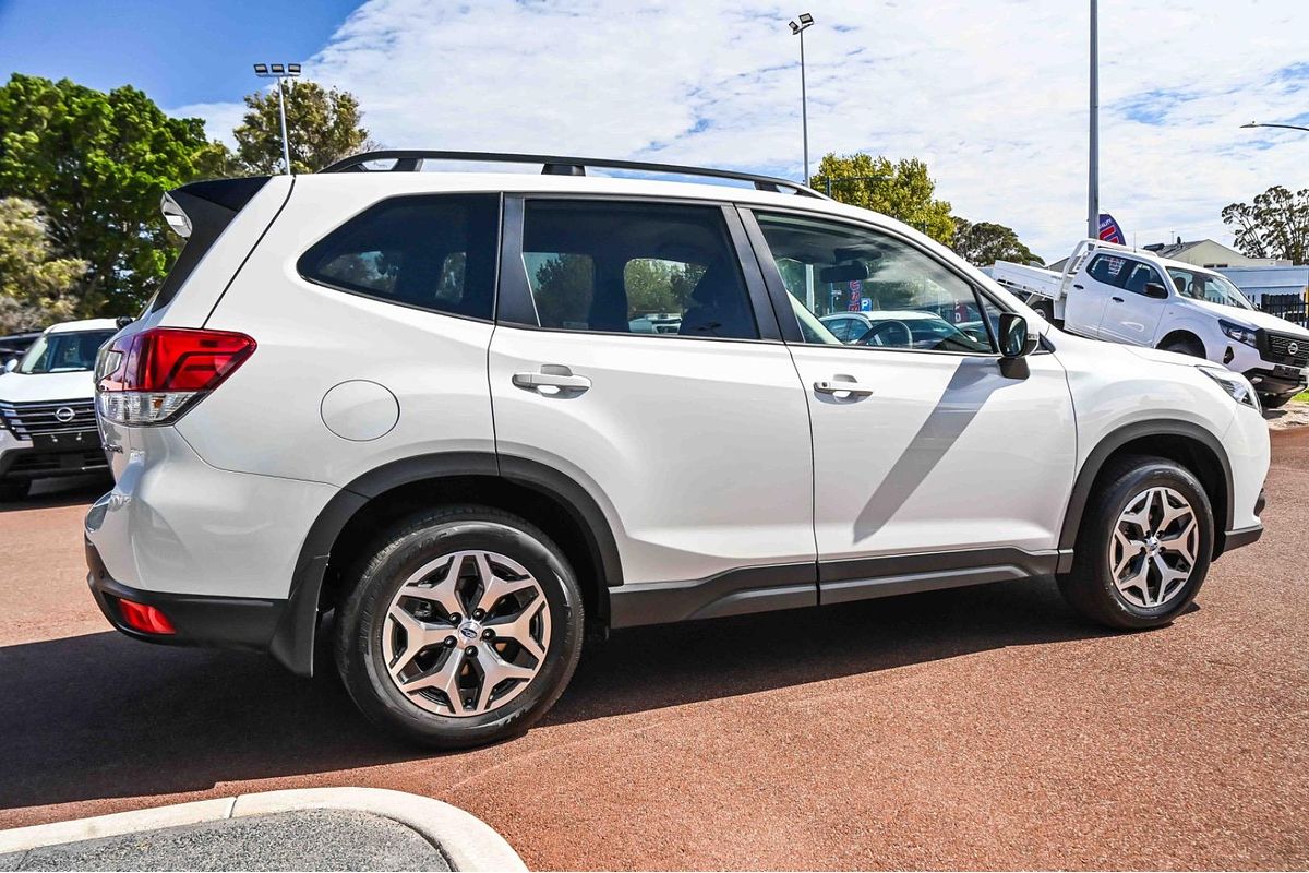 2024 Subaru Forester 2.5i-L S5