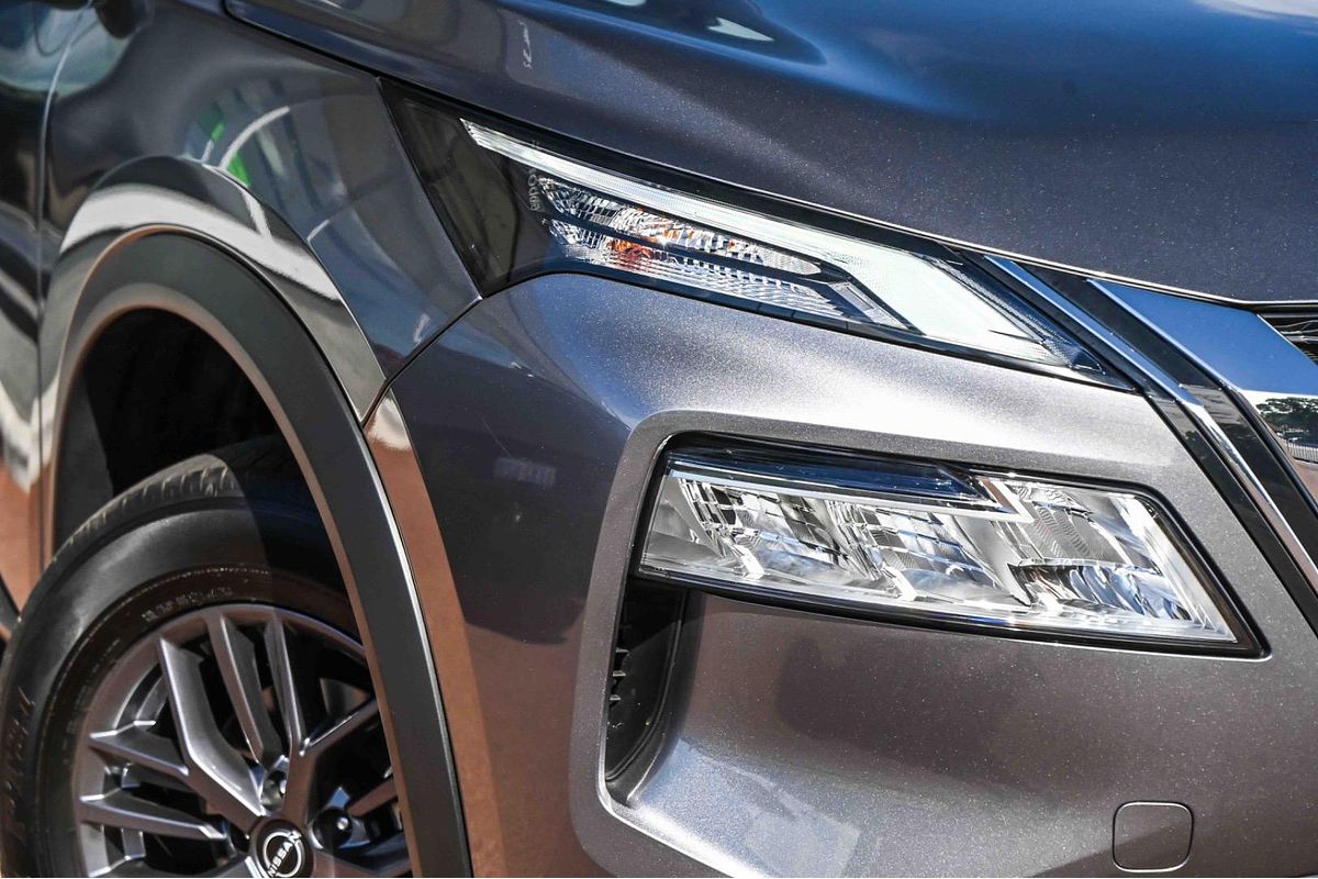 2025 Nissan X-TRAIL ST T33