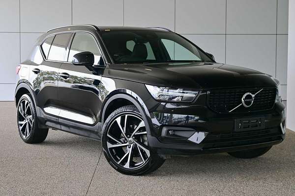 2021 Volvo XC40 T5 R-Design