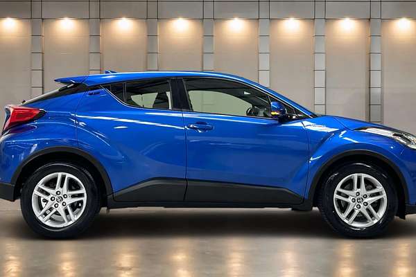 2020 Toyota C-HR NGX10R