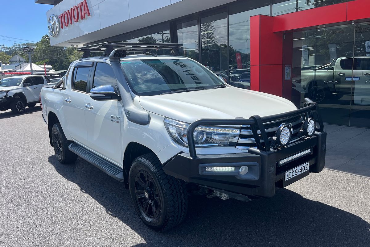 2017 Toyota Hilux SR5 (4x4) GUN126R 4X4