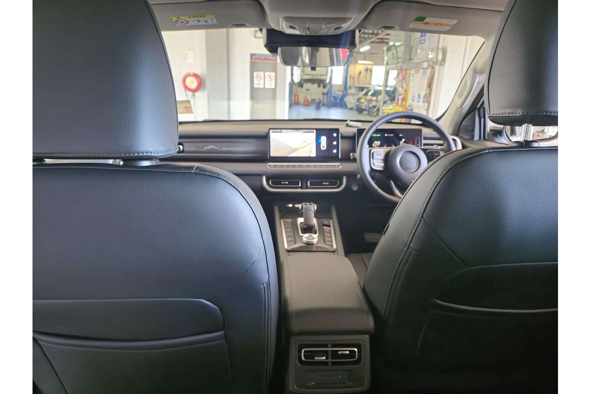 2.4T Cannon Dual Cab Chassic Luxury 4x4