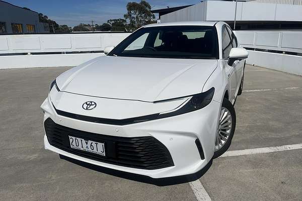 2025 Toyota Camry Ascent AXVH80R