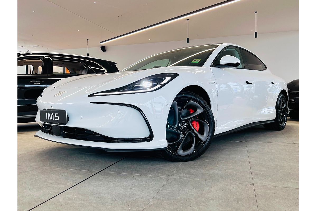 2025 MG IM5 Performance P12L