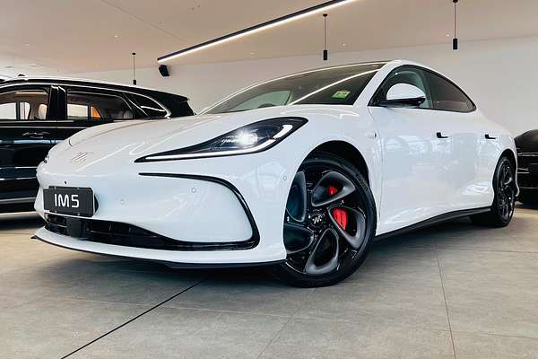 2025 MG IM5 Performance P12L