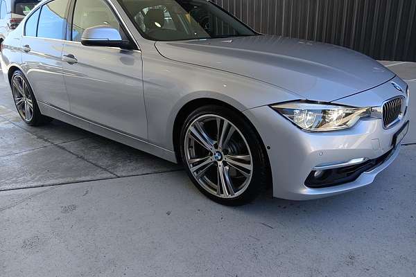 2015 BMW 3 Series 330i Luxury Line F30 LCI